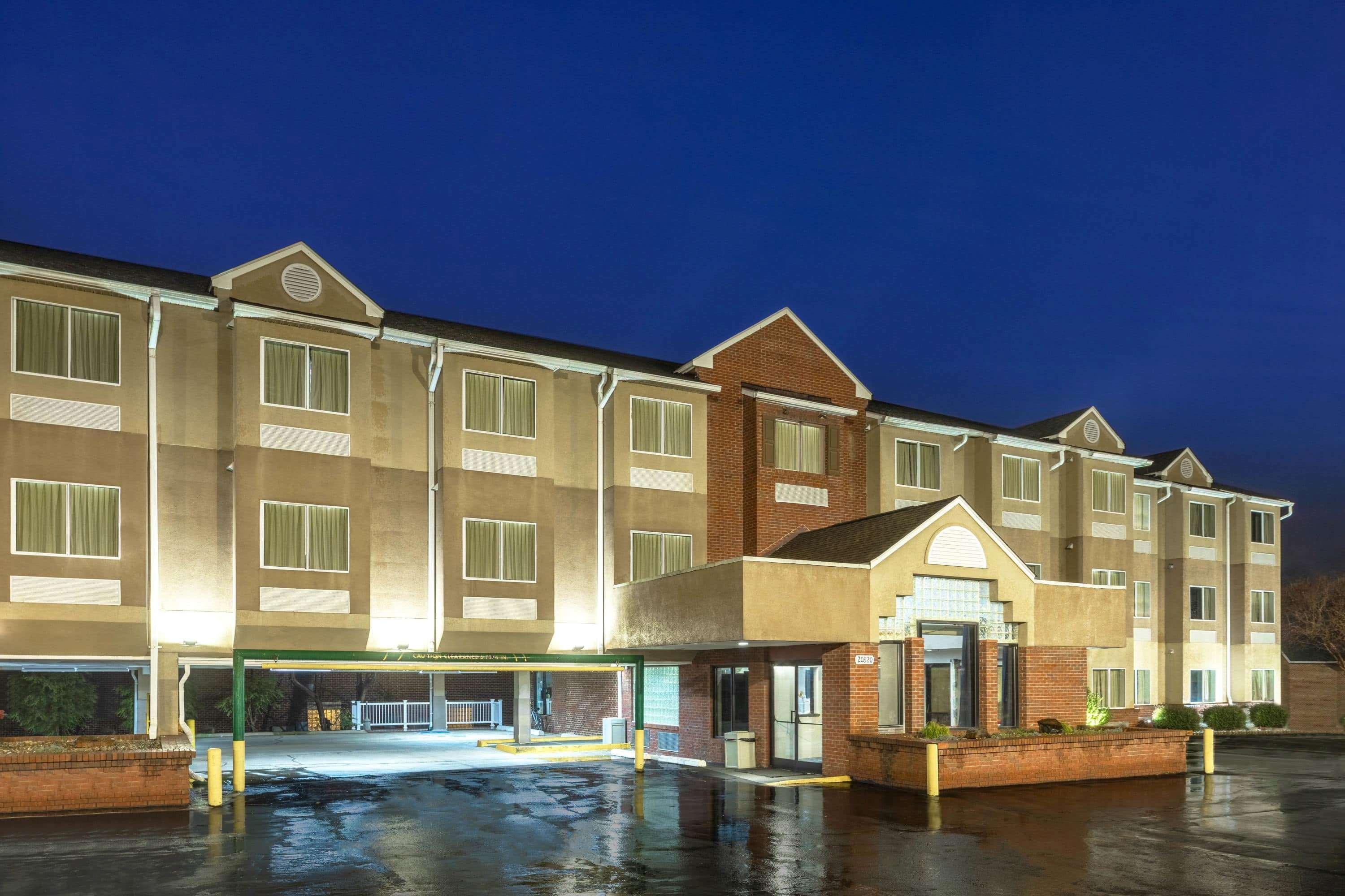 Microtel Inn By Wyndham Lake Norman Корнелиус Экстерьер фото