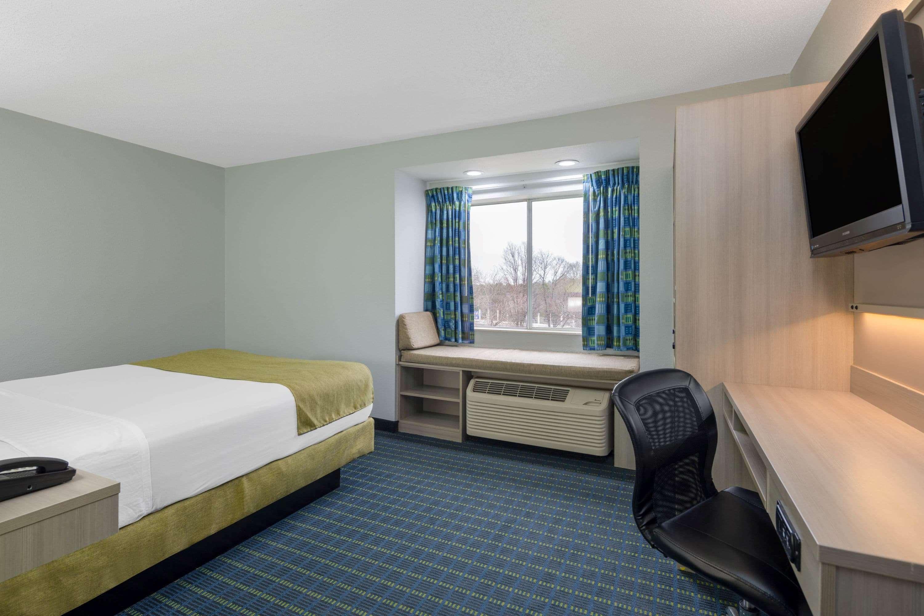 Microtel Inn By Wyndham Lake Norman Корнелиус Экстерьер фото