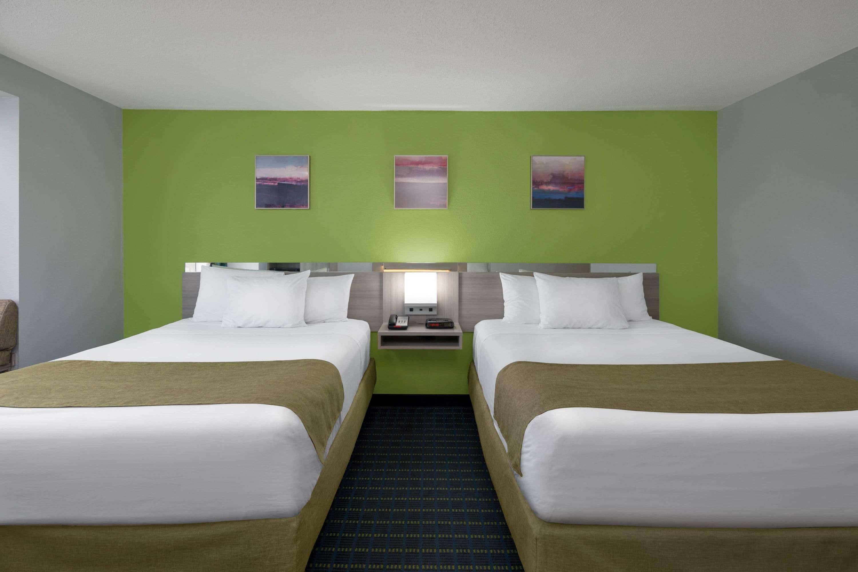 Microtel Inn By Wyndham Lake Norman Корнелиус Экстерьер фото