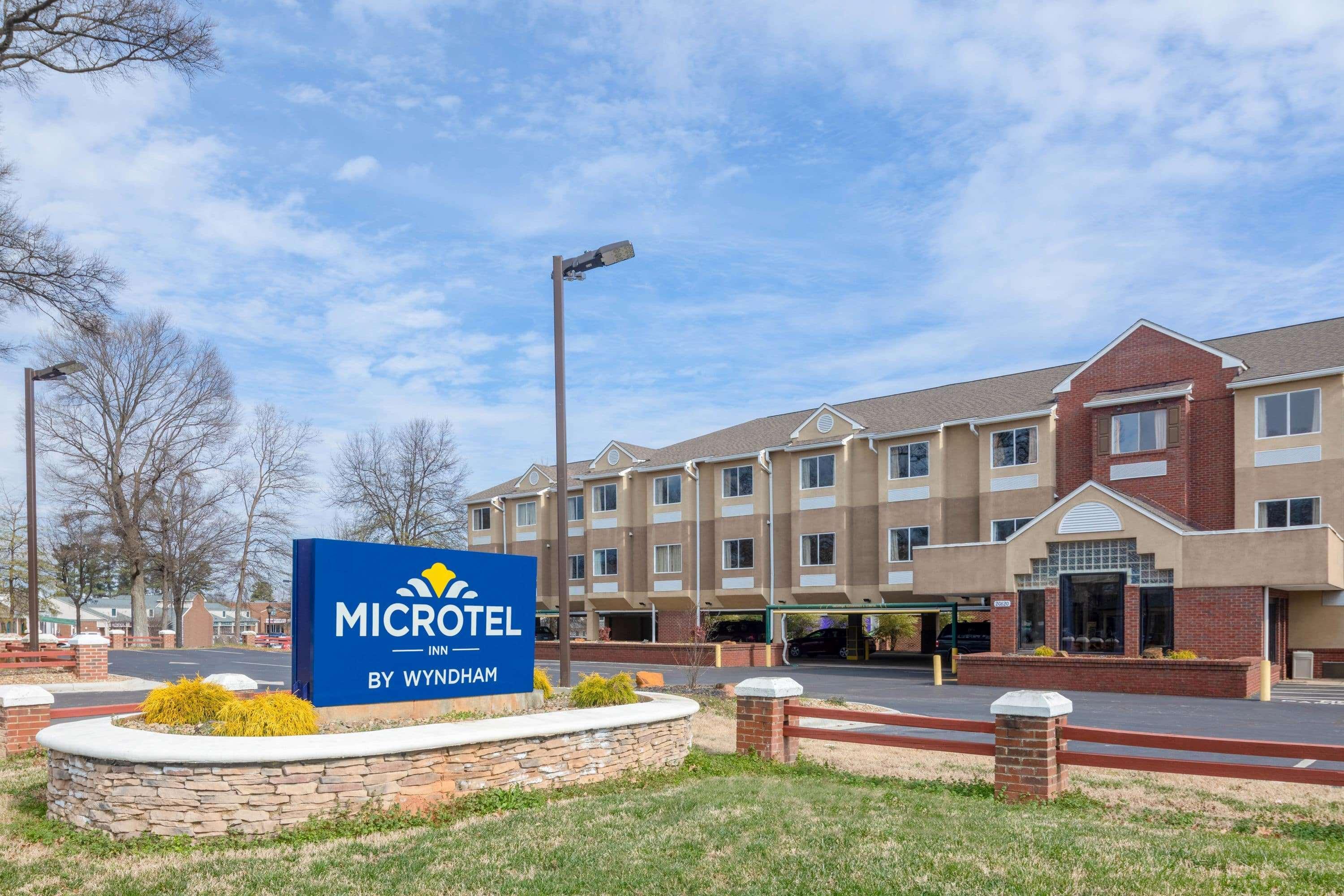 Microtel Inn By Wyndham Lake Norman Корнелиус Экстерьер фото